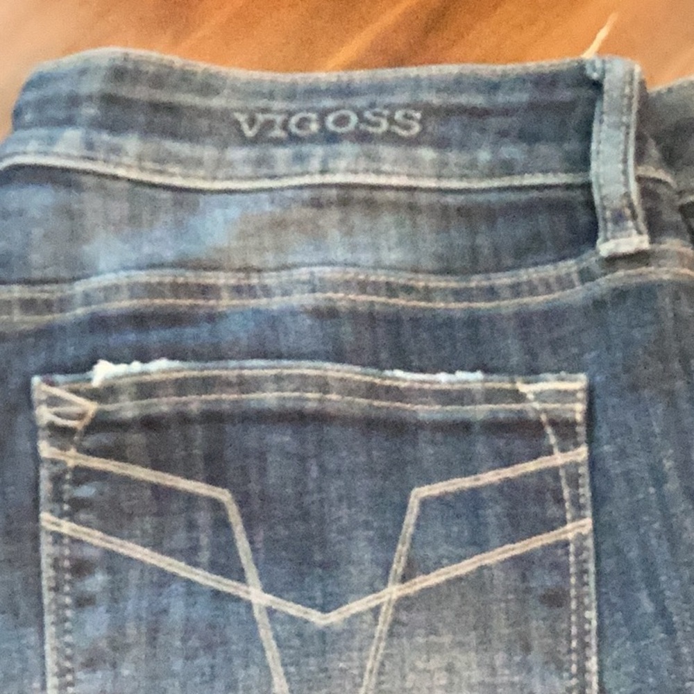 Vigoss cropped denim blue new with tags size. 30x 25